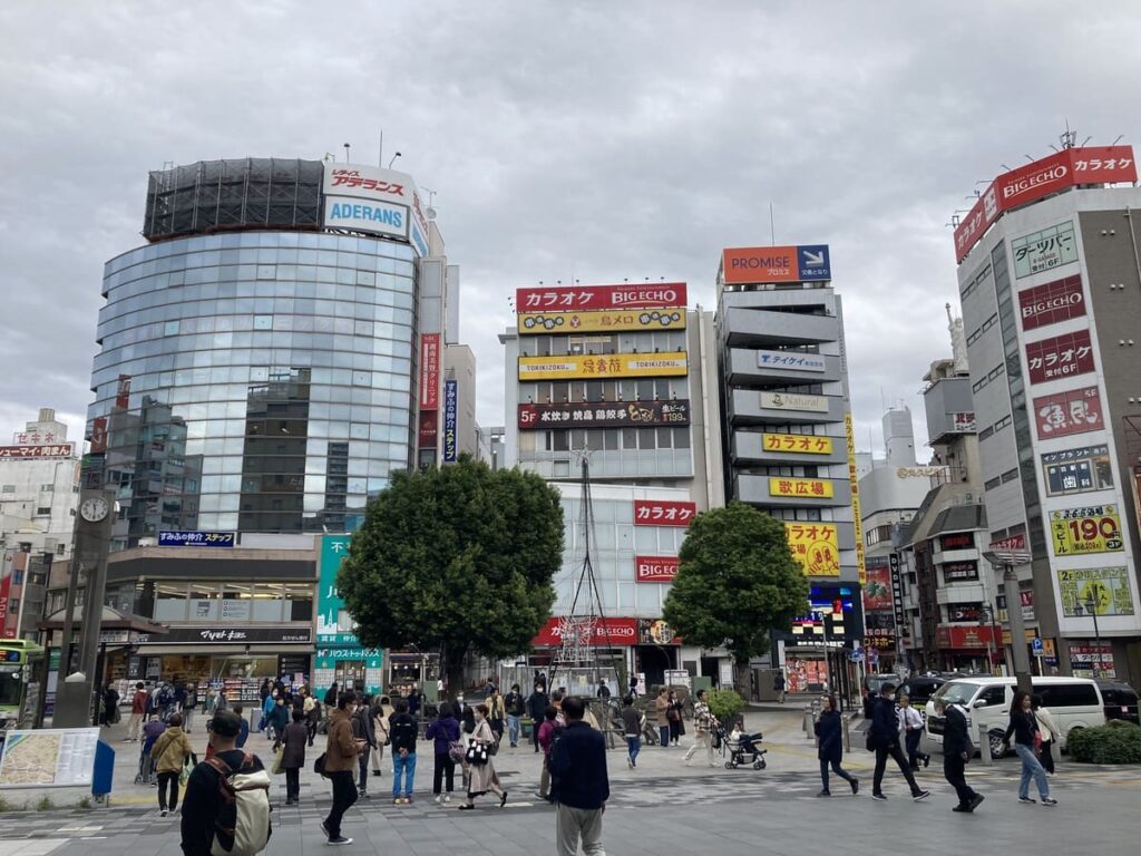 赤羽駅東口